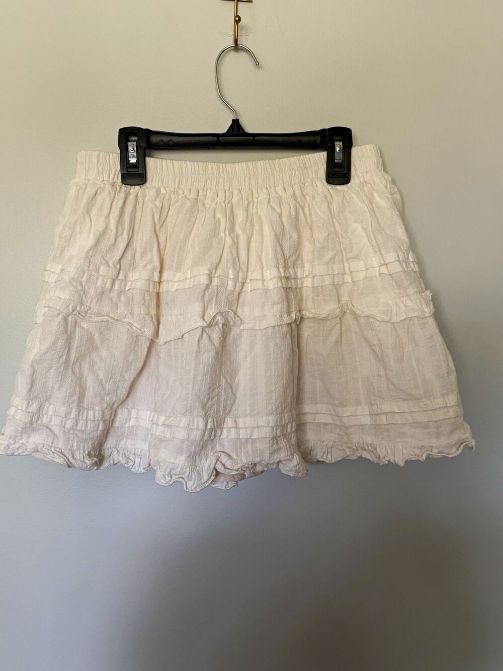 REVOLVE “More to Come”, Women’s White Solid Tiered Ruffle Mini Skirt, Size Small